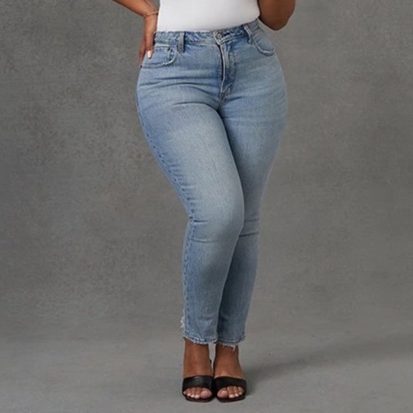 Abercrombie & Fitch Denim - Abercrombie & Fitch Ankle Straight Ultra High Rise Jeans 34 / 18 Destroyed Hem